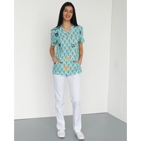 Изображение  Medical suit with print for women Topaz Forest animals white s. 40, "WHITE ROBE" 138-324-768, Size: 40, Color: forest animals white