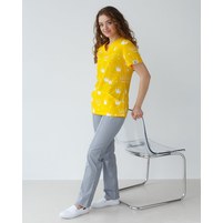 Изображение  Medical suit with print for women Topaz crown yellow s. 42, "WHITE ROBE" 137-328-767, Size: 42, Color: crown yellow