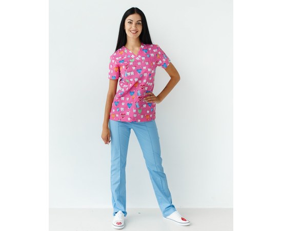 Изображение  Medical suit with print for women Topaz Teeth pink s. 54, "WHITE ROBE" 138-337-623, Size: 54, Color: teeth pink