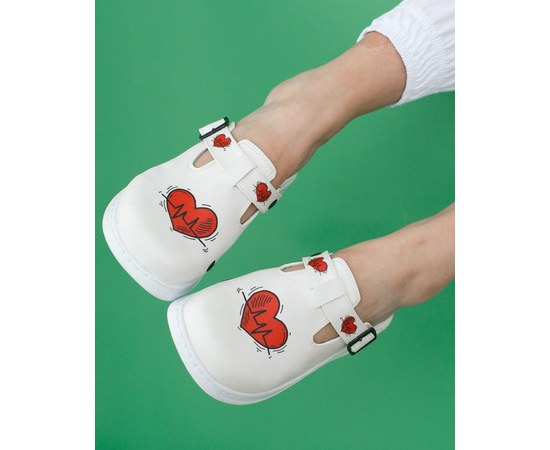 Изображение  Medical footwear clogs on the HEART platform. 37, "WHITE ROBE" 149-324-581, Size: 37, Color: heart