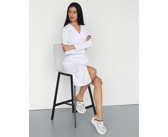 Изображение  Women's medical gown Monika white s. 50, "WHITE ROBE" 356-324-677, Size: 50, Color: white