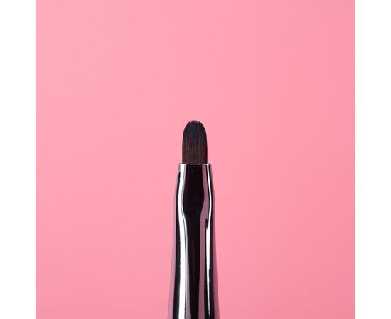 Изображение 2 Kira Nails Oval OS-2 brush (Synthetic)