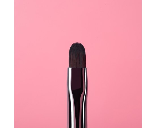 Зображення 2 Пензлик Kira Nails Oval OS-4 (Syntetic)